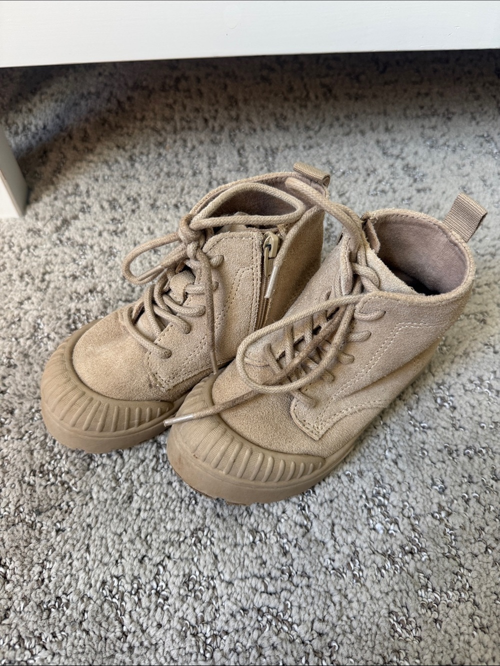 Zara Kids Beige Lace-Up Suede Boots